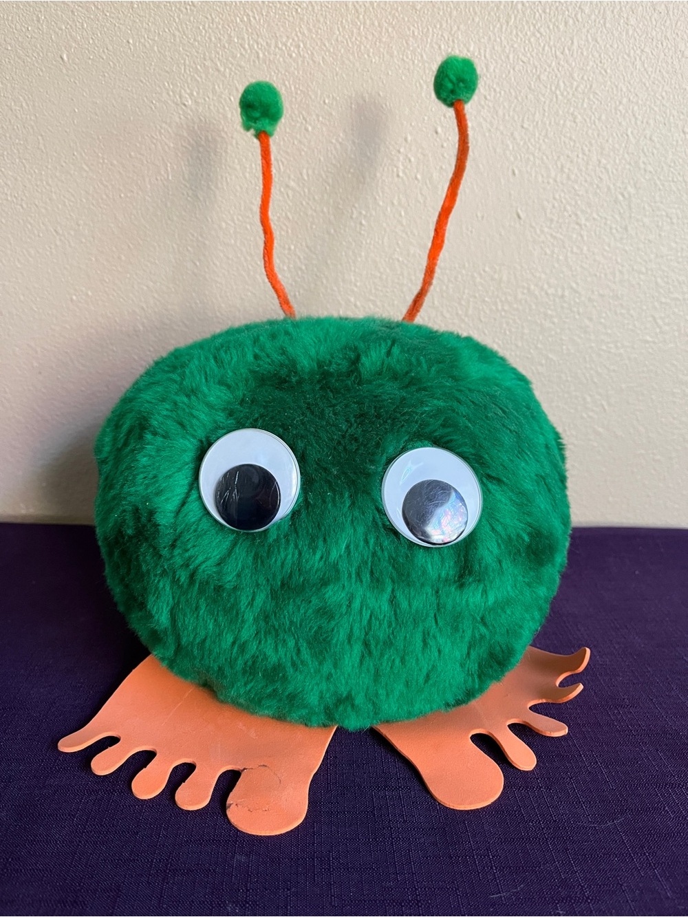 Vintage Green & Orange Weepul Huge 10” Alien Monster Googly Eyes Antennae Rare